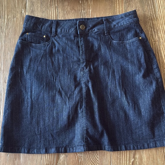 croft & barrow Pants - Croft & Borrow Denim Classic FIt Skort size 12
